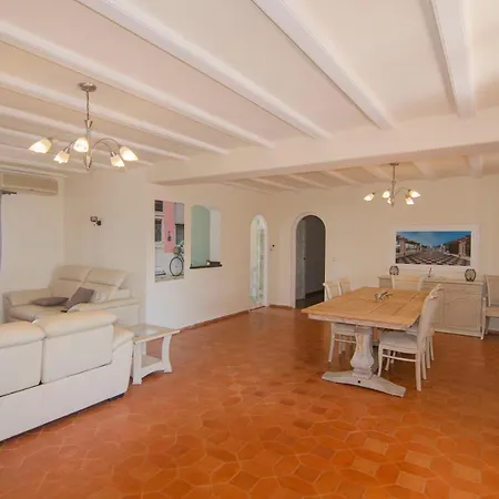 Casa Danny Semesterbostad *